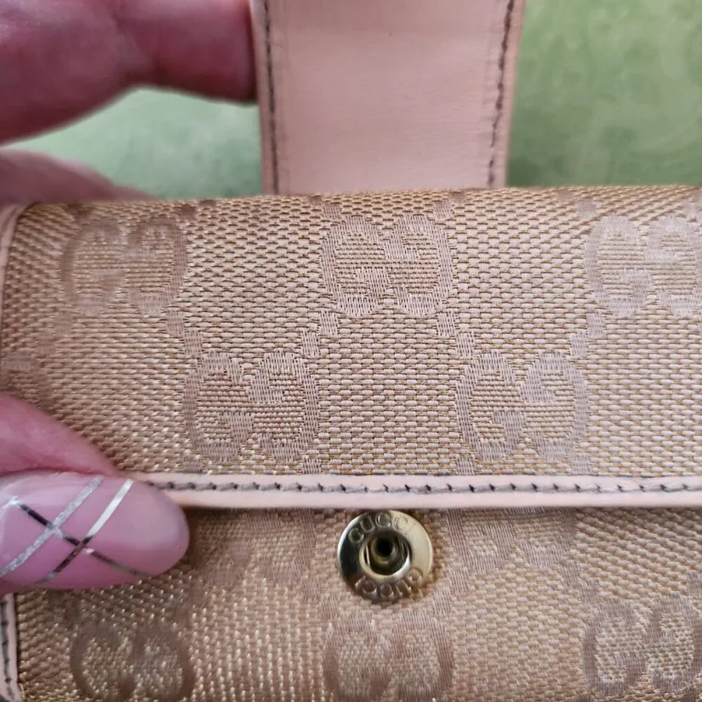 Gucci Key Case - Picture 6 of 11